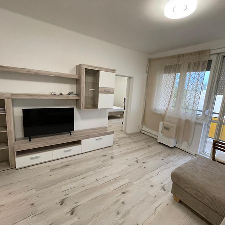 Malompark Apartman With Free Parking Debrecen Extérieur photo
